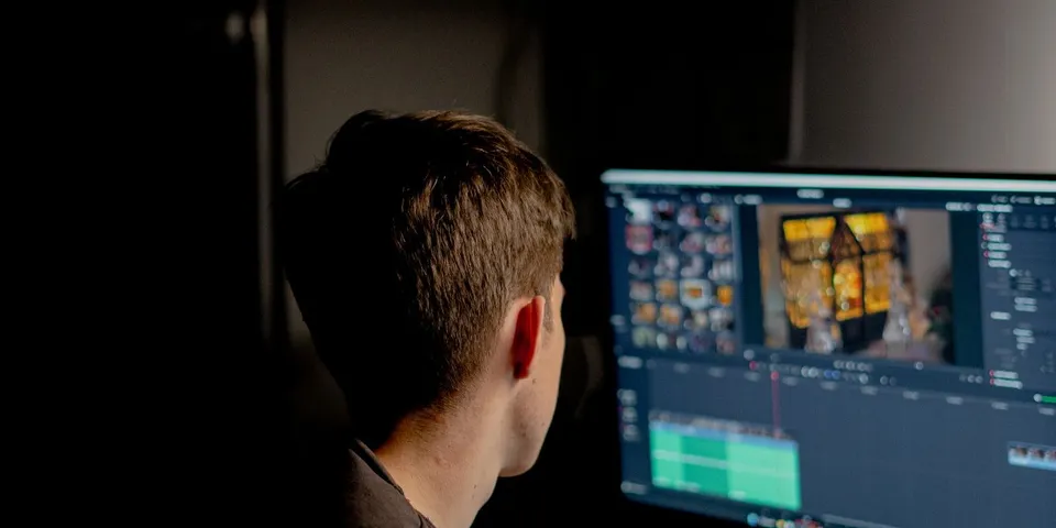 Atelier — Montage vidéo : donner vie à vos souvenirs
